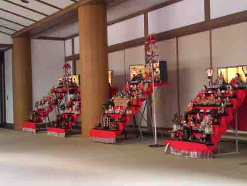 Hina Dalls decorated in Hokekyoji Temple