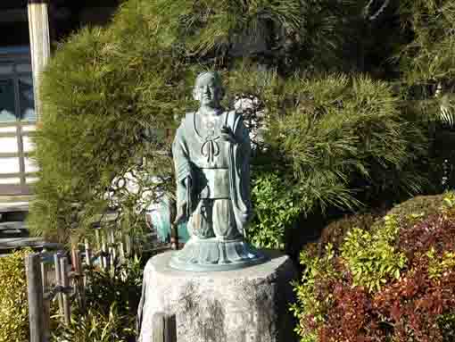 the founder Nichiren in his boyhood