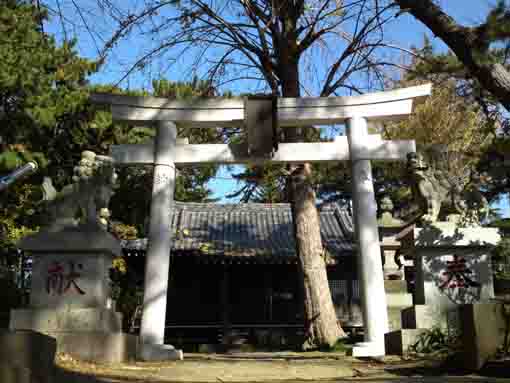 the main hall of Moro Jinja in Funabashi