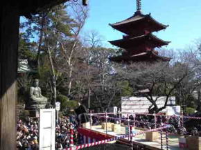 the setsubun festival in Hokekyoji