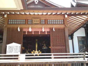 the kaguraden hall of Katsushika Hachimangu