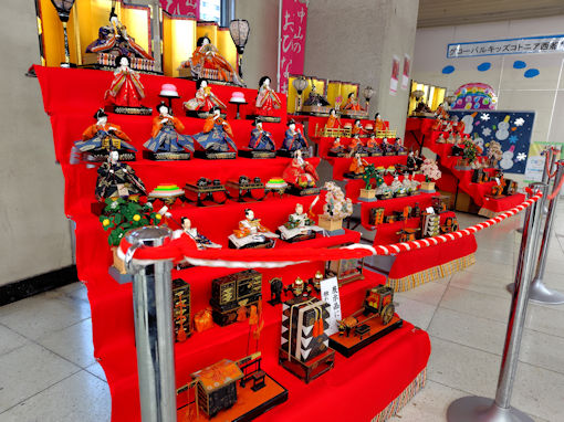 令和８年中山のおひなまつり下総中山駅０１