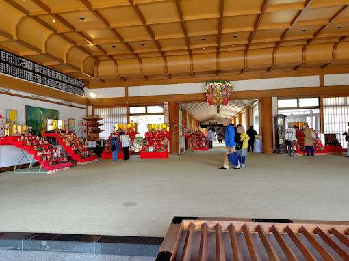 令和８年法華経寺本院に飾られたひな人形