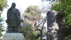 the first abbot, Nichijyo of Hokekyo-ji